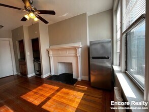 48 John F. Kennedy St, Unit 20 in Cambridge, MA - Building Photo - Building Photo