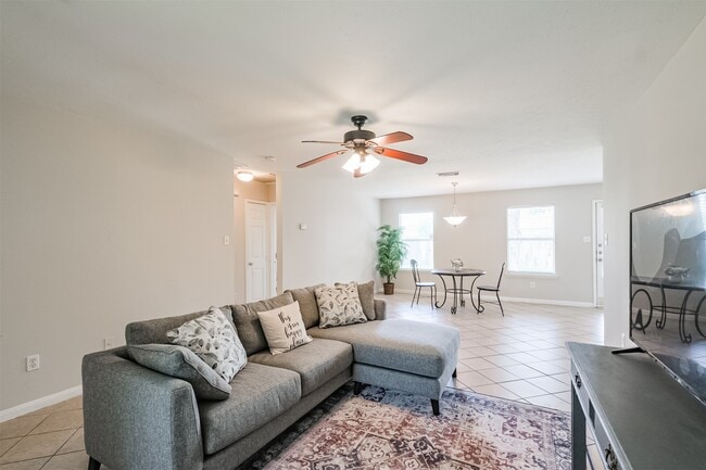 property at 16783 N Bob White Dr