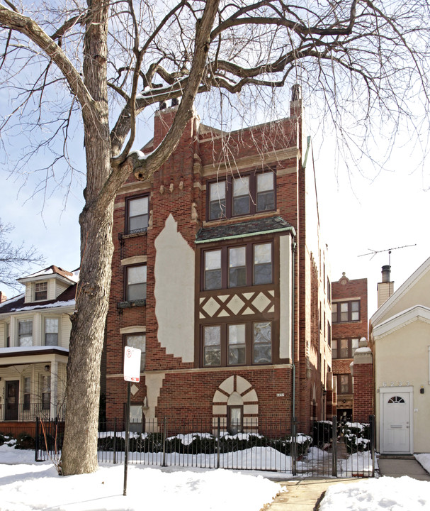 6237 N Lakewood Ave in Chicago, IL - Building Photo