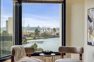 6363 Christie Ave in Emeryville, CA - Building Photo