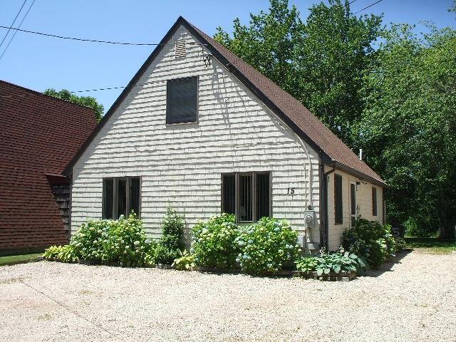 property at 15 Deangelis Dr