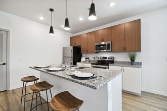 Gibson Oaks in Lakeland, FL - Foto de edificio - Building Photo