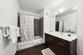 637 N Wells St in Chicago, IL - Building Photo - Building Photo