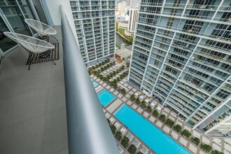 495 Brickell Ave, Unit 4008 in Miami, FL - Building Photo - Building Photo