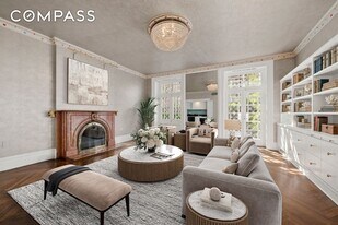 114 E 30th St, Unit 1108 in New York, NY - Building Photo