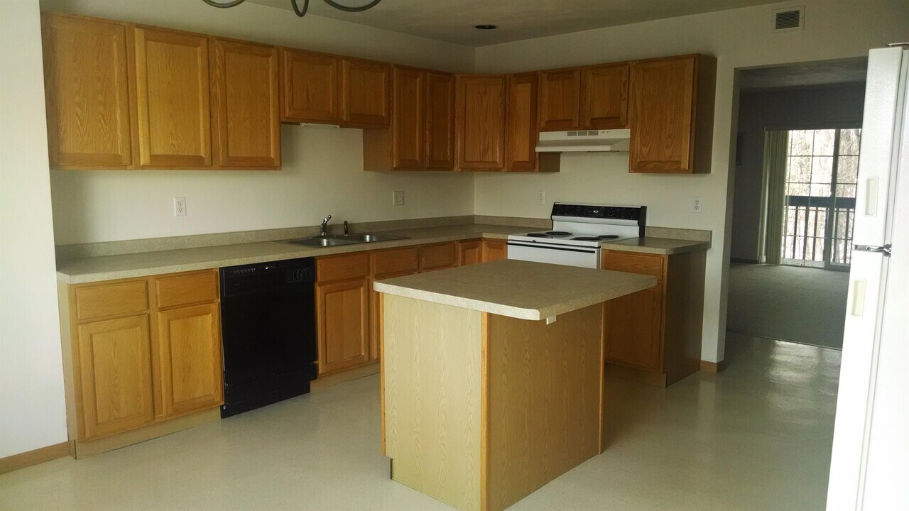 273 Christy St in Amherst, WI - Building Photo