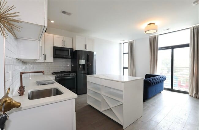 property at 1402 H St NE