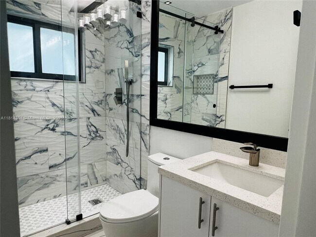 1155 102nd St, Unit 9 in Bay Harbor Islands, FL - Building Photo - Building Photo