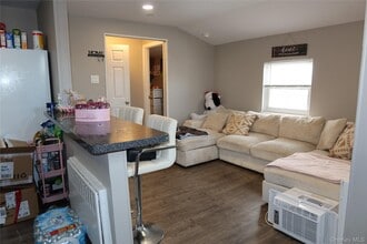 94 4th Ave in East Rockaway, NY - Building Photo - Building Photo