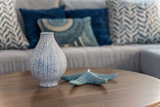 7037 La Tijera Blvd in Los Angeles, CA - Building Photo - Building Photo