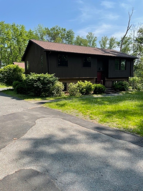 66 Summer St, Unit 66 Summer St. in Amherst, MA - Foto de edificio - Building Photo