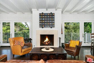 9016 Wonderland Ave in Los Angeles, CA - Building Photo - Building Photo
