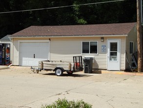 The Overlook in Clinton, IA - Building Photo - Building Photo