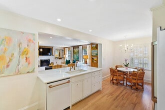 614 Ellsworth Rd in Charlotte, NC - Building Photo - Building Photo