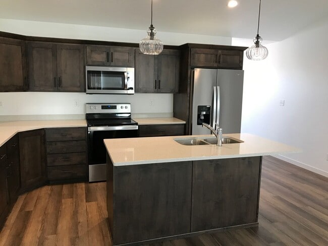 303 Toronto Dr in Hillsboro, ND - Building Photo - Building Photo