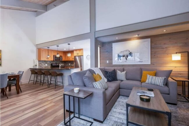 55 Upper Woodbridge Rd in Snowmass Village, CO - Building Photo - Building Photo