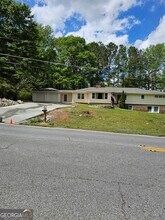 1865 Pucketts Dr SW in Lilburn, GA - Building Photo - Building Photo