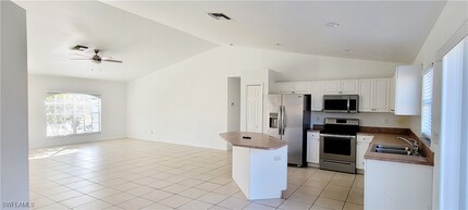 718 Altair Ave in Ft. Myers, FL - Building Photo - Building Photo