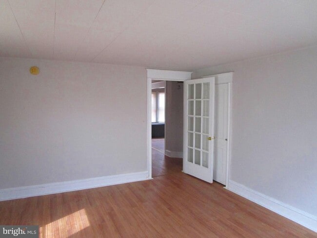 property at 5800-2 Penn St