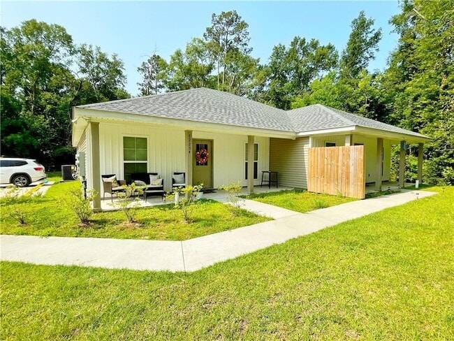 property at 72204 Formosa Dr
