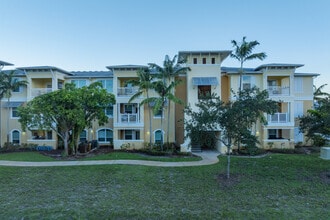 The Courts at Village Square in Delray Beach, FL - Building Photo - Building Photo