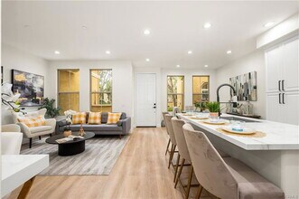 199 Groveland in Irvine, CA - Building Photo - Building Photo