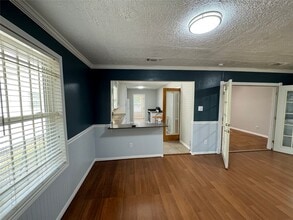 125 Pomeroy St in Pasadena, TX - Building Photo - Building Photo