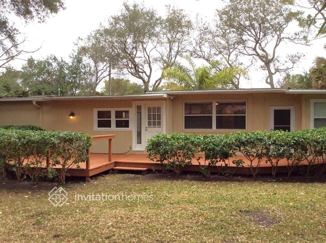 1632 6th Ave N in Jacksonville Beach, FL - Building Photo - Building Photo