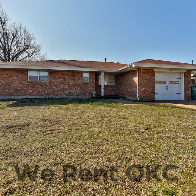 1332 SW 77th Pl in Oklahoma City, OK - Building Photo - Building Photo