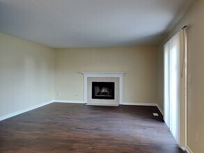 5348 Rippling Brook Way in Carmel, IN - Building Photo - Building Photo