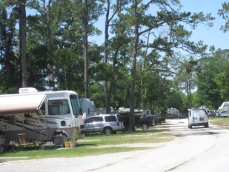 6227 N Highway 146 in Baytown, TX - Building Photo