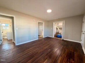 910 E Divine St in Dunn, NC - Building Photo - Building Photo