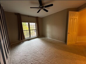 41645 Copper Creek Dr in Canton Township, MI - Foto de edificio - Building Photo