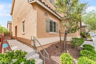 10749 Cather Ave in Las Vegas, NV - Building Photo - Building Photo