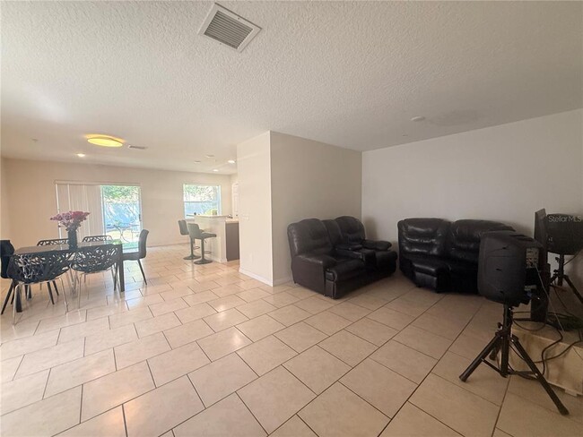 307 Prickle Pear Ct in Orlando, FL - Building Photo - Building Photo