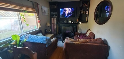 1640 Baywood Dr in Petaluma, CA - Building Photo - Building Photo