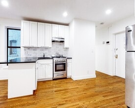 Edgecombe Avenue, Unit 2B in New York, NY - Foto de edificio - Building Photo