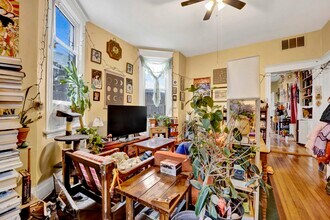 2735 W Potomac Ave in Chicago, IL - Building Photo - Building Photo