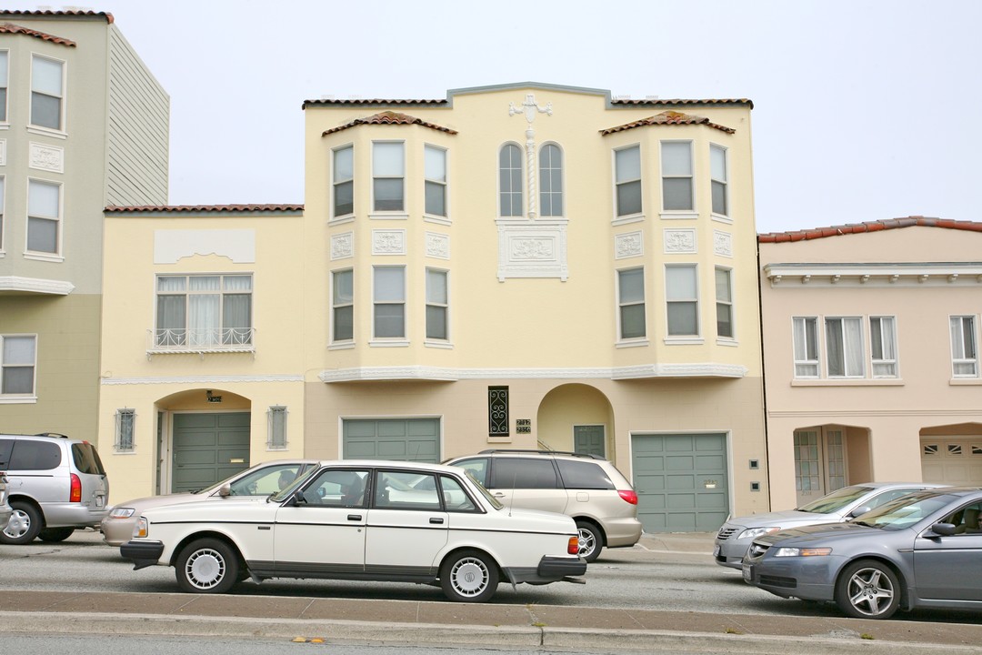 2306 19th Ave in San Francisco, CA - Foto de edificio