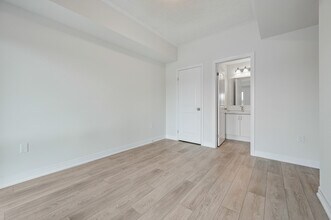 37 Reverie Way in Kitchener, ON - Building Photo - Building Photo