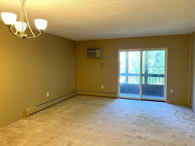 181 Green St, Unit #413, Unit #413