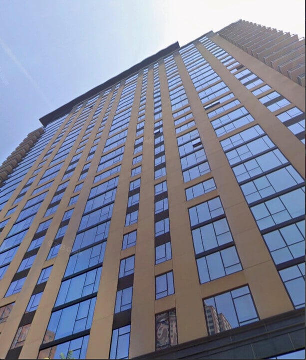 833 N Clark St in Chicago, IL - Foto de edificio