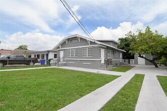 1923 NW 1st Terrace in Miami, FL - Building Photo - Building Photo