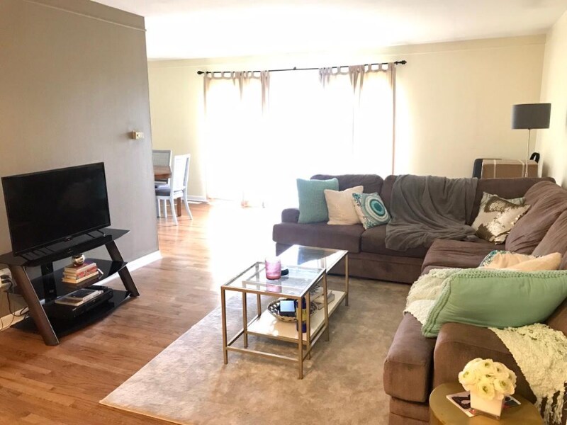 426 N Fox Hills Dr in Bloomfield Township, MI - Building Photo