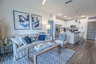 The Beacon in New Smyrna Beach, FL - Building Photo - Building Photo