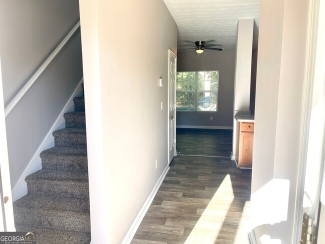 1550 Eastern Sunrise Ln in Decatur, GA - Foto de edificio - Building Photo