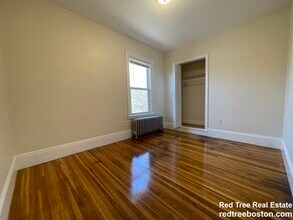 2572 Massachusetts Ave in Cambridge, MA - Building Photo - Building Photo