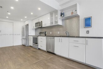 3339 Virginia St in Miami, FL - Building Photo - Building Photo