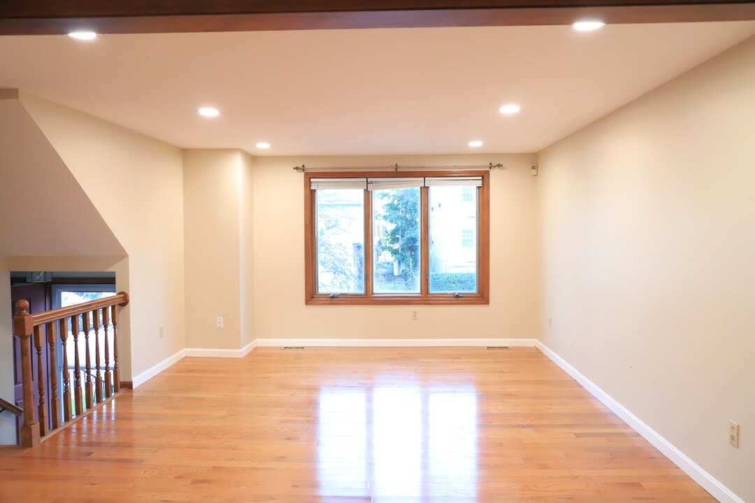 88 Dana Ave in Worcester, MA - Building Photo