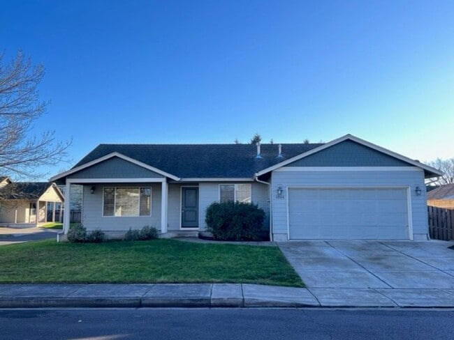 property at 4544 Mabel Ave NE